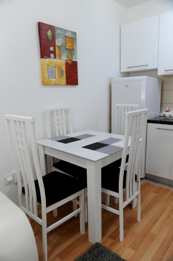 Central DeLuxe Apartments Ohrid Extérieur photo
